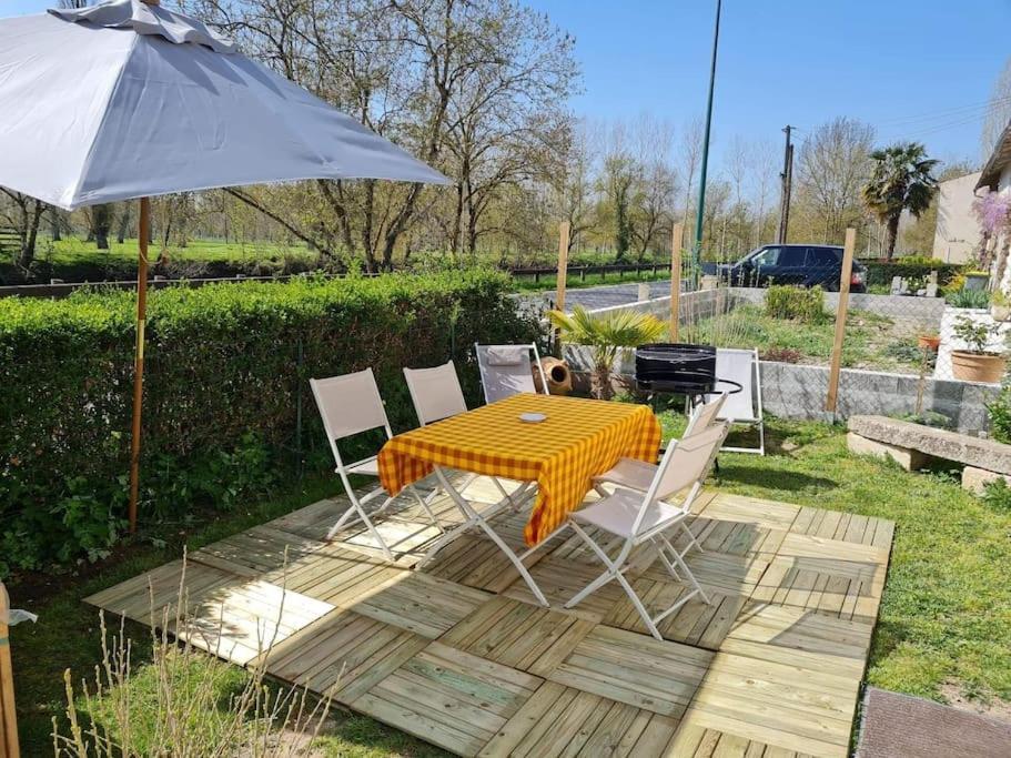 Le Logis Du Heron Coulon Luaran gambar